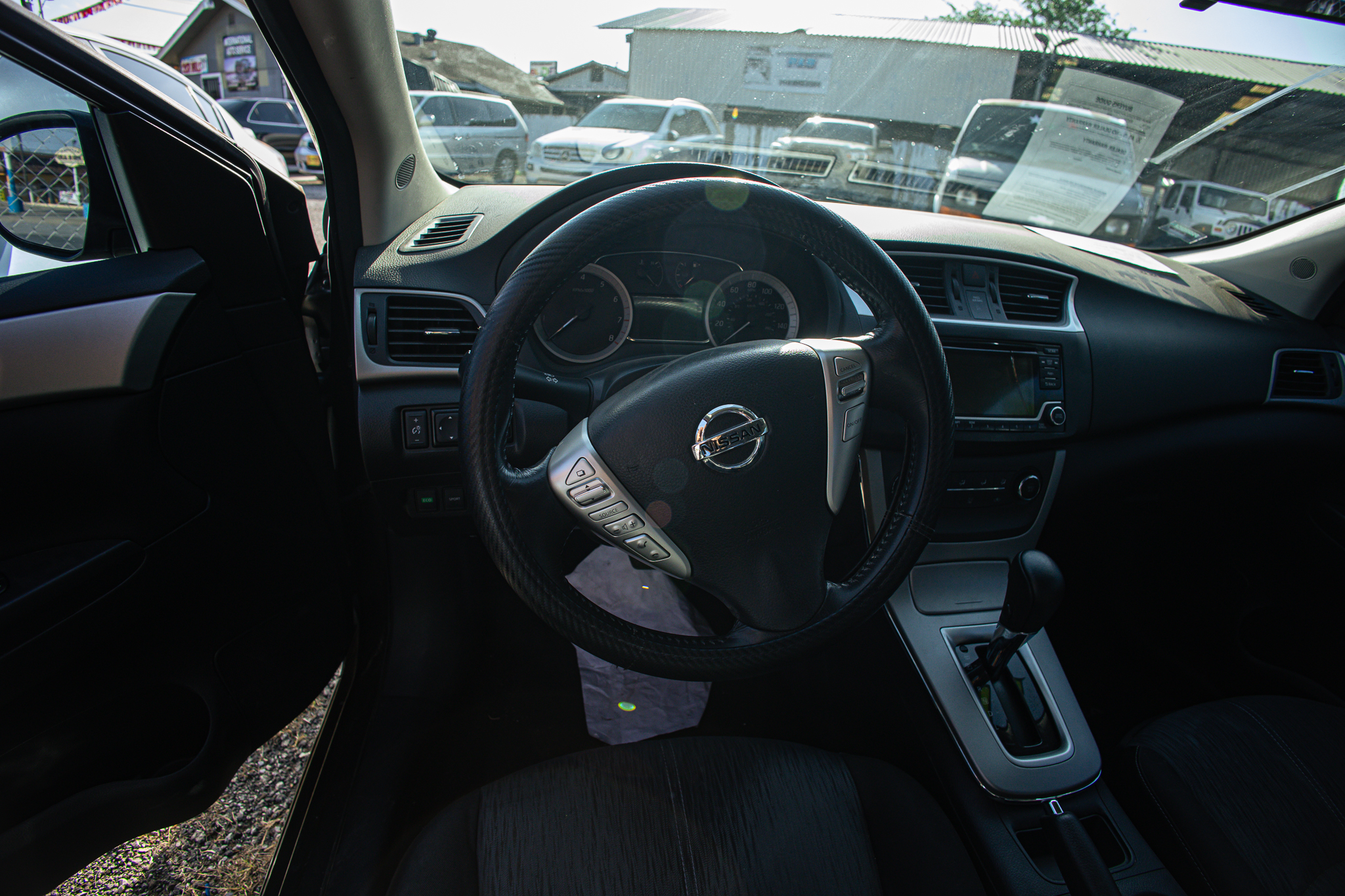 
								2015 Nissan Sentra full									