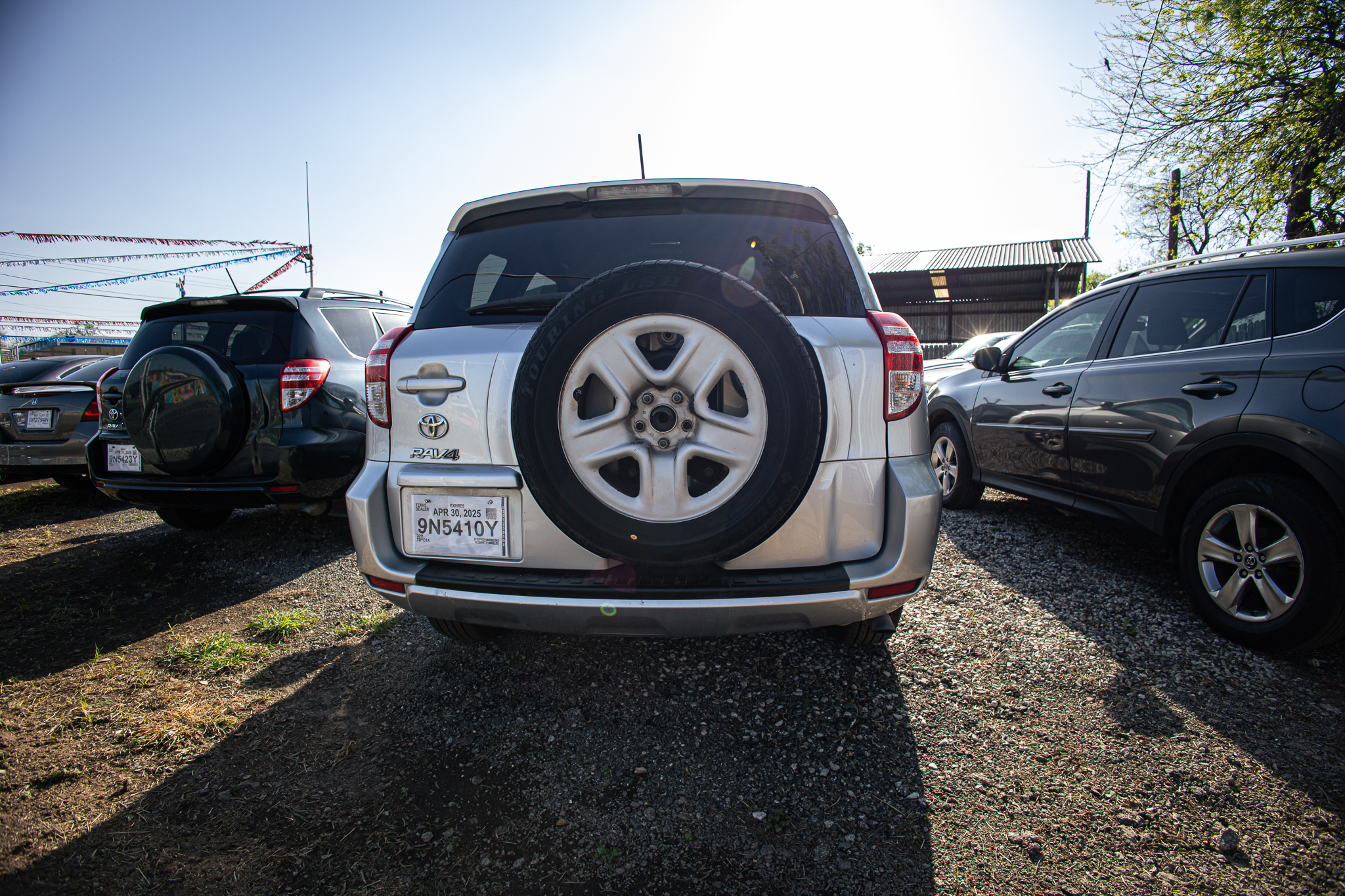 
								2011 Toyota RAV4 full									