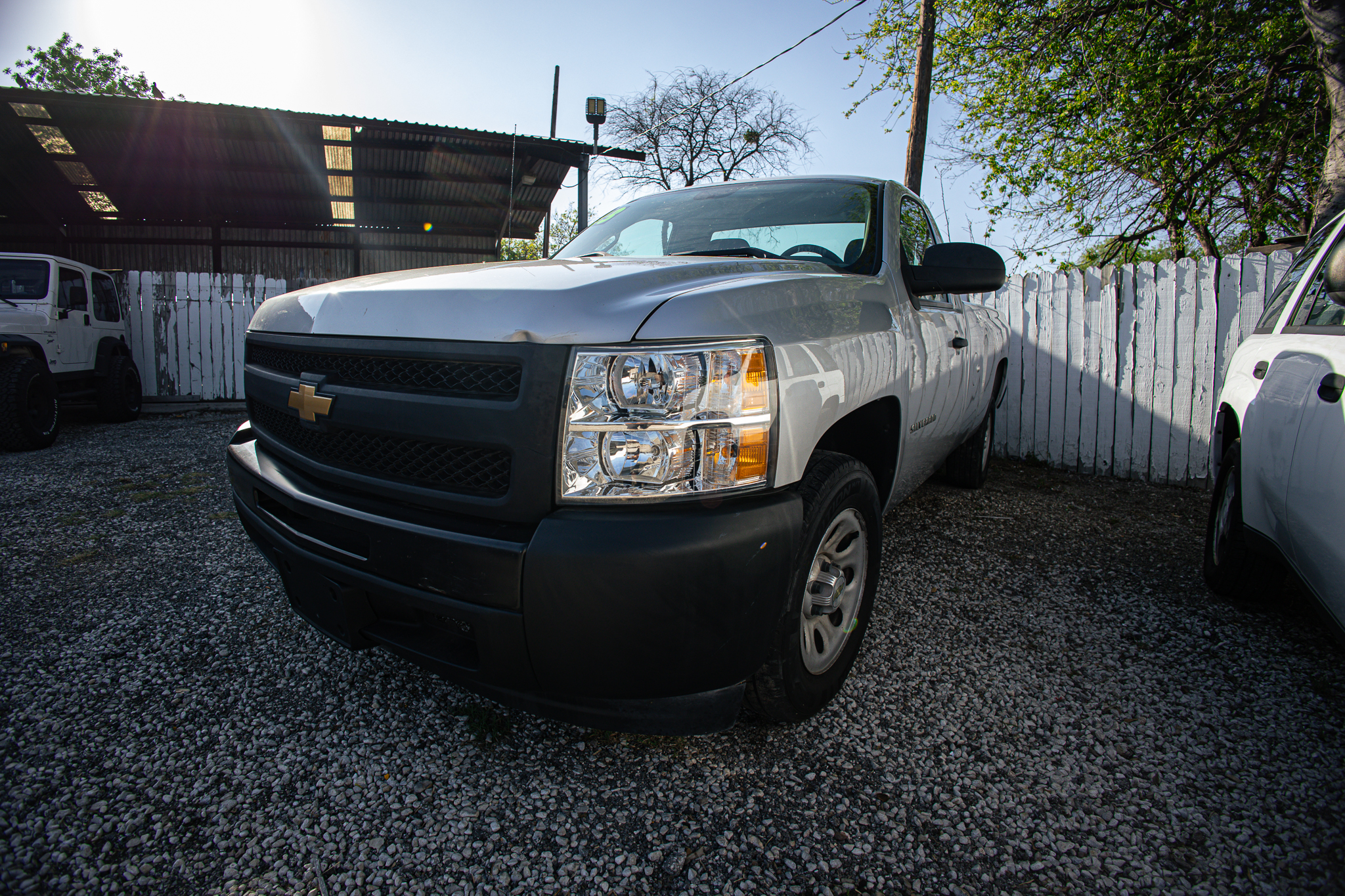 
								2013 Chevrolet Silverado 1500 full									