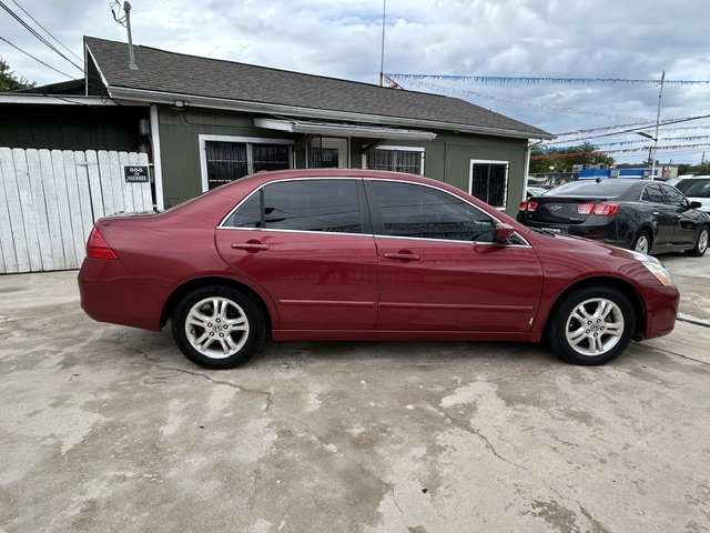 
								2007 Honda Accord full									