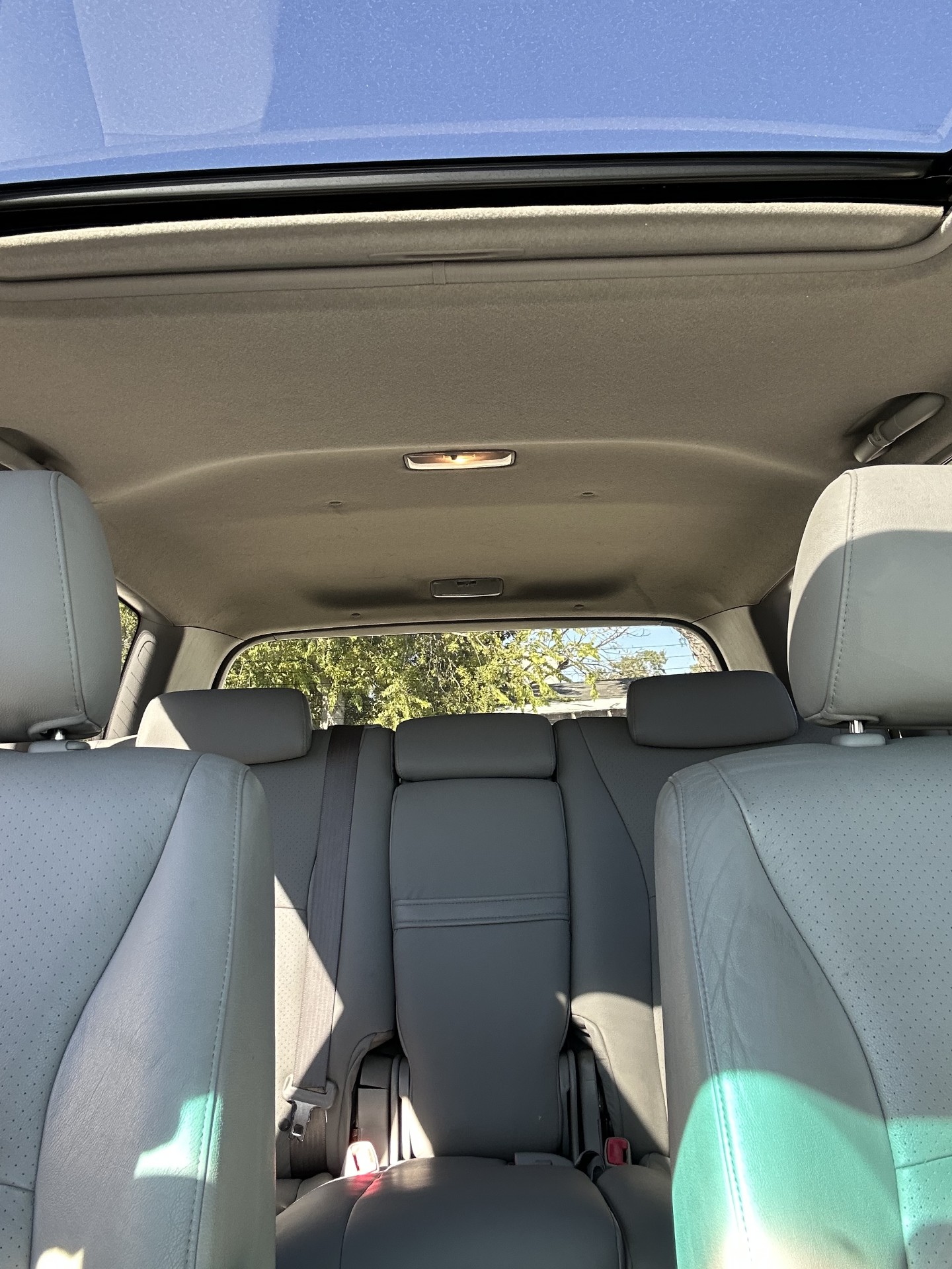 
								2005 Toyota Highlander full									