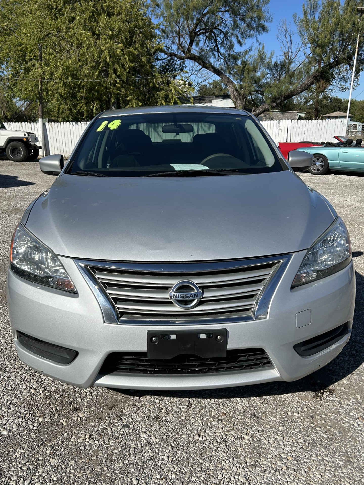 
								2014 Nissan Sentra full									