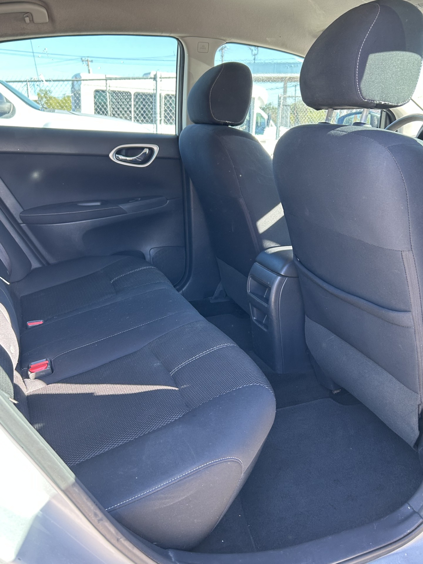 
								2014 Nissan Sentra full									