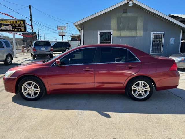 
								2007 Honda Accord full									