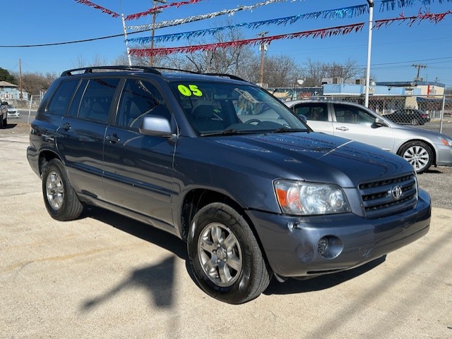 
								2005 Toyota Highlander full									