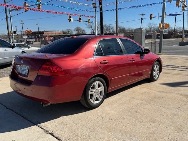 
								2007 Honda Accord full									