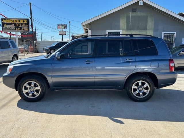 
								2005 Toyota Highlander full									
