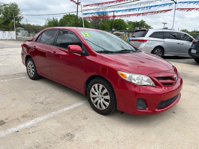 
								2012 Toyota Corolla LE full									