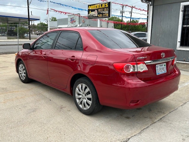 
								2012 Toyota Corolla LE full									