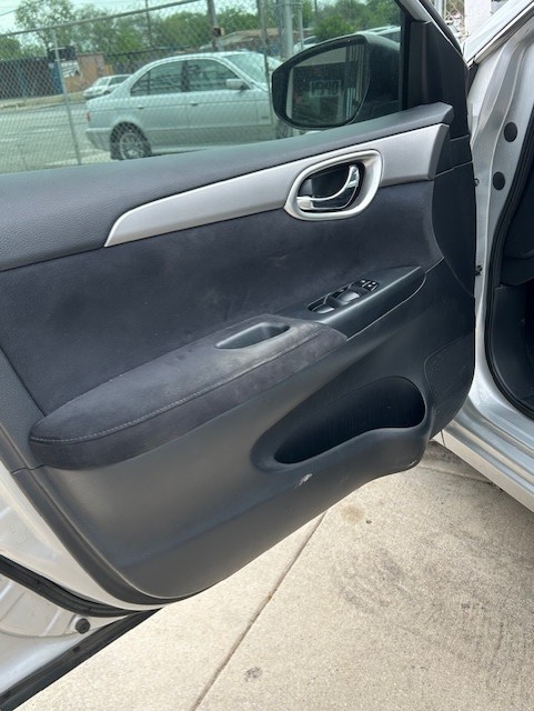 
								2013 NISSAN SENTRA full									