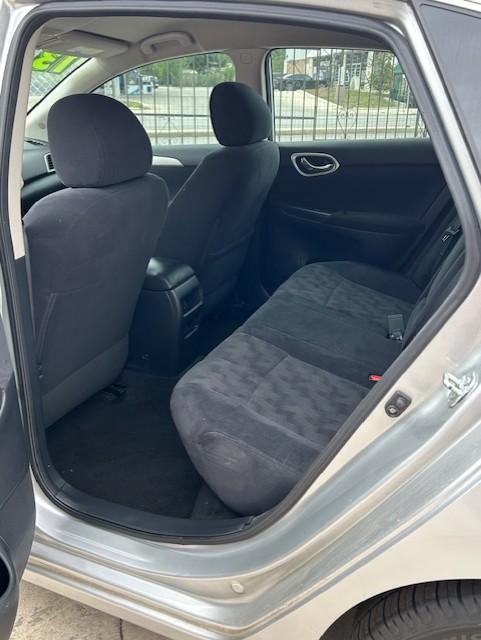 
								2013 NISSAN SENTRA full									