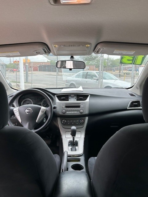 
								2013 NISSAN SENTRA full									