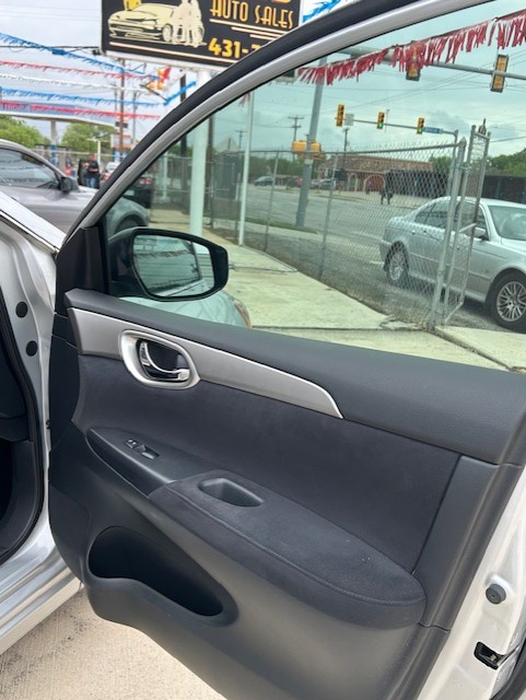 
								2013 NISSAN SENTRA full									