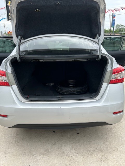 
								2013 NISSAN SENTRA full									