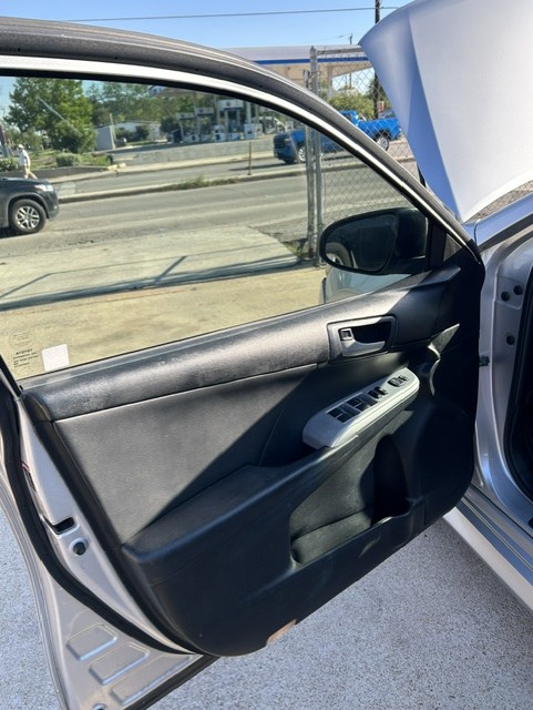 
								2014 TOYOTA CAMRY full									