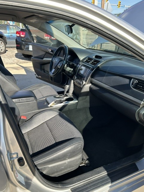 
								2014 TOYOTA CAMRY full									