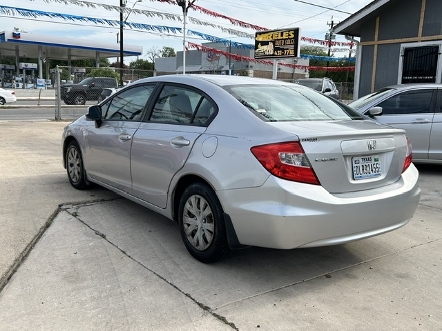 
								2012 Honda Civic full									