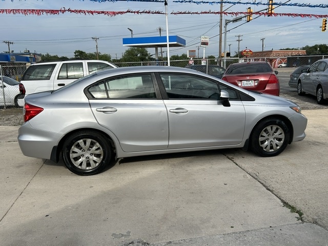 
								2012 Honda Civic full									