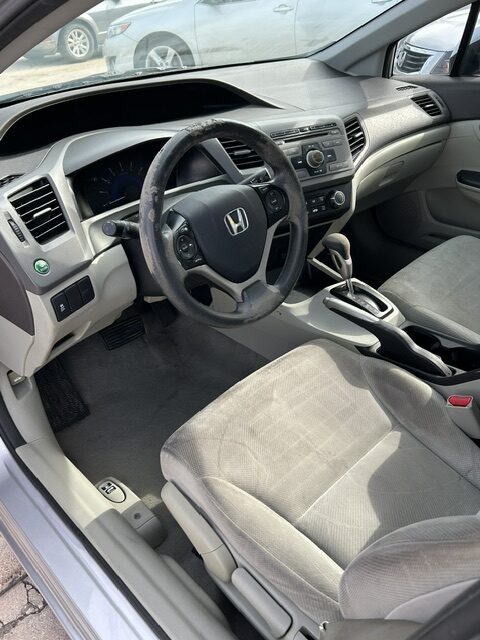 
								2012 Honda Civic full									