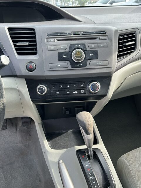 
								2012 Honda Civic full									