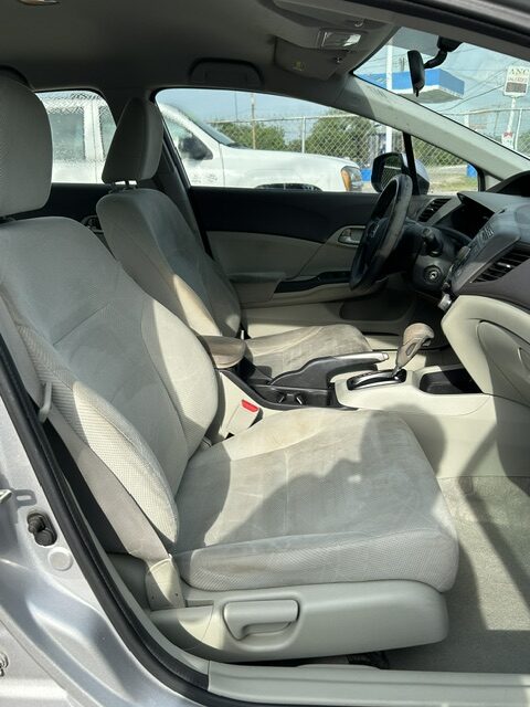 
								2012 Honda Civic full									