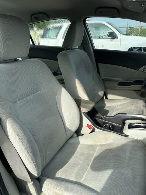 
								2012 Honda Civic full									