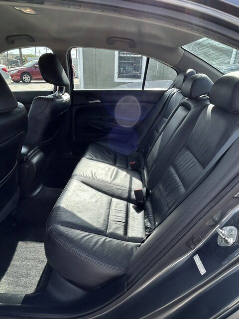 
								2012 Honda Accord full									