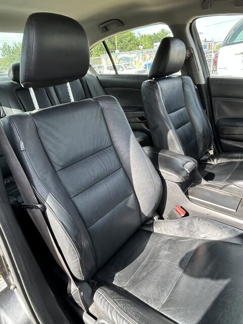 
								2012 Honda Accord full									