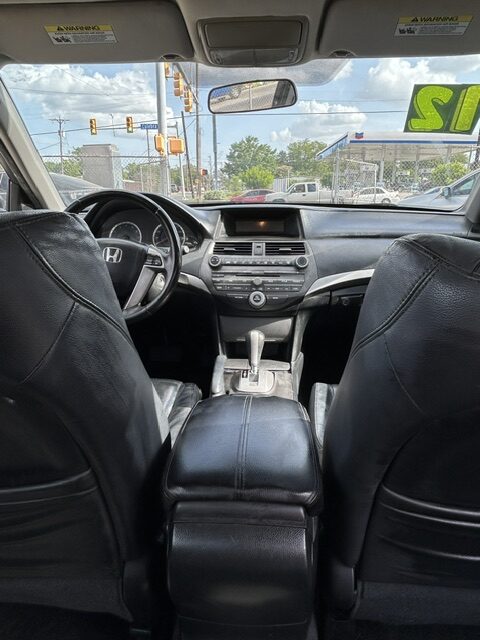 
								2012 Honda Accord full									