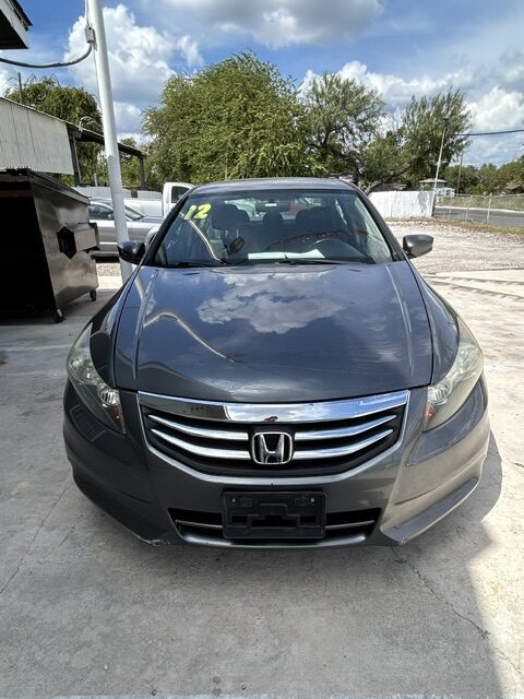 
								2012 Honda Accord full									