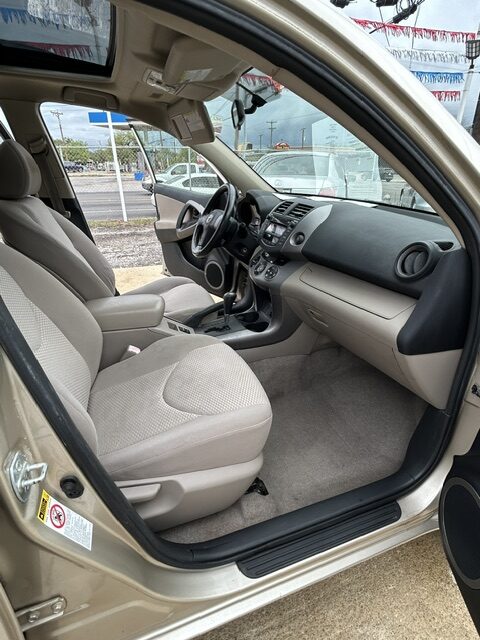 
								2007 Toyota Rav4 full									