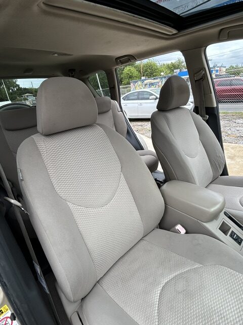 
								2007 Toyota Rav4 full									
